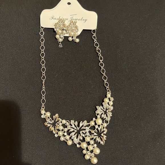 Bridal Necklace & Earrings - Picture 2 of 3